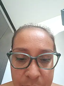 Snapshot of manury chatting on 04-02-26, 03:42 manury online show from 04-02-26, 03:42