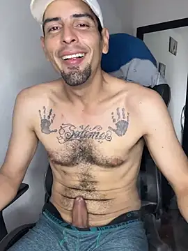 Snapshot of Lherzamxx chatting on 03-29-26, 05:13 Lherzamxx online show from 03-29-26, 05:13