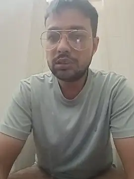 Snapshot of herochoclateboy chatting on 07-14-26, 04:56 herochoclateboy online show from 07-14-26, 04:56