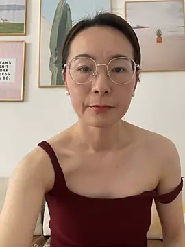 Snapshot of you-520 chatting on 05-29-26, 04:10 you-520 online show from 05-29-26, 04:10