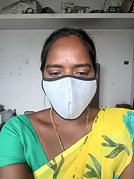 Snapshot of Tamil_Sangeetha chatting on 03-31-26, 06:14 Tamil Sangeetha online show from 03-31-26, 06:14