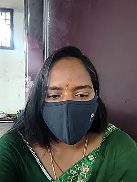 Snapshot of Tamil_Sangeetha chatting on 04-08-26, 03:17 Tamil Sangeetha online show from 04-08-26, 03:17