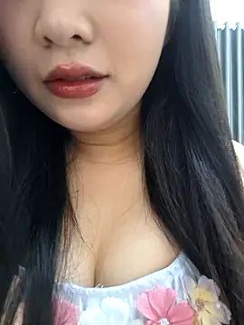 Snapshot of LindaBsexy chatting on 03-29-26, 04:18 LindaBsexy online show from 03-29-26, 04:18