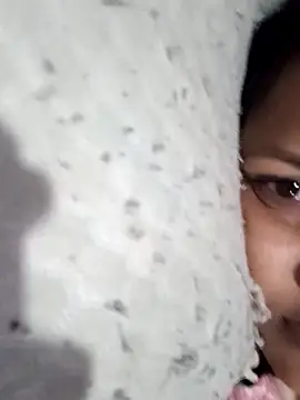 riyaa sexyy online show from 07-06-26, 05:15