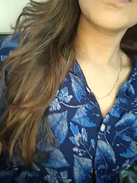 riyaa sexyy online show from 07-14-26, 03:18
