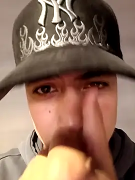 Snapshot of nico_herrera__ chatting on 04-01-26, 08:28 nico herrera online show from 04-01-26, 08:28