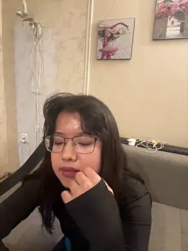 Z Milll online show from 04-18-26, 07:07