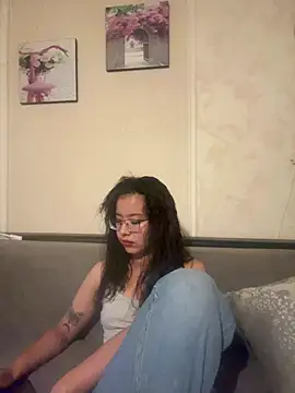 Z Milll online show from 06-27-26, 04:01