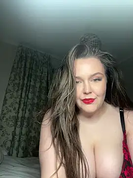 Snapshot of EnglishRoseAmateur chatting on 03-31-26, 11:38 EnglishRoseAmateur online show from 03-31-26, 11:38