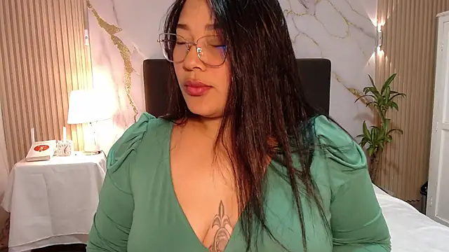 Snapshot of cataleyarosellee chatting on 07-29-26, 04:49 cataleyarosellee online show from 07-29-26, 04:49
