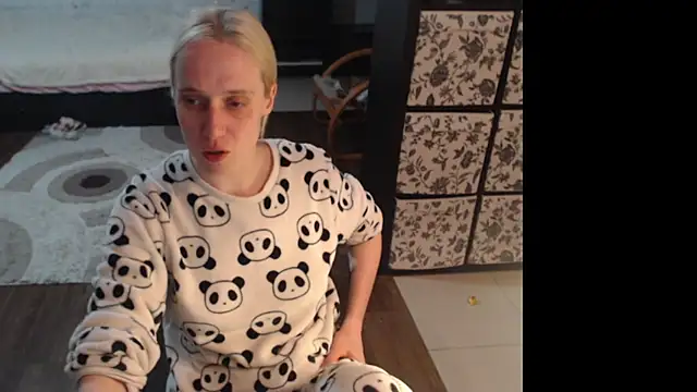 Sweet hot shrmp online show from 05-03-26, 07:42