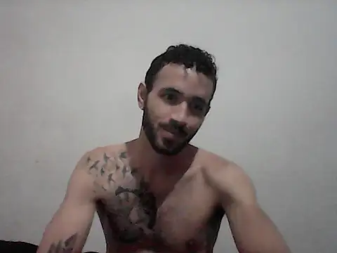 Snapshot of NoxxVx chatting on 04-01-26, 01:06 NoxxVx online show from 04-01-26, 01:06