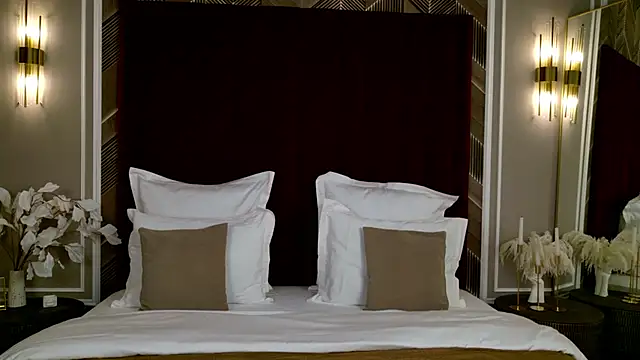 GloriaNichols online show from 06-13-26, 03:10