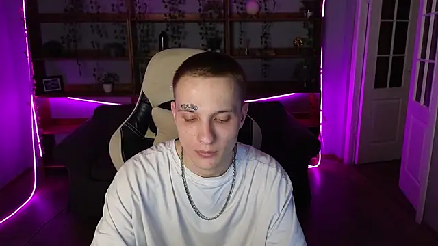 Snapshot of Dreamkai chatting on 04-07-26, 02:39 Dreamkai online show from 04-07-26, 02:39