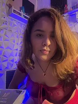 Snapshot of SaskiaDeluxe chatting on 04-04-26, 07:39 SaskiaDeluxe online show from 04-04-26, 07:39