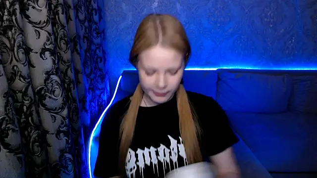Snapshot of CaseySykes chatting on 06-13-26, 07:01 CaseySykes online show from 06-13-26, 07:01