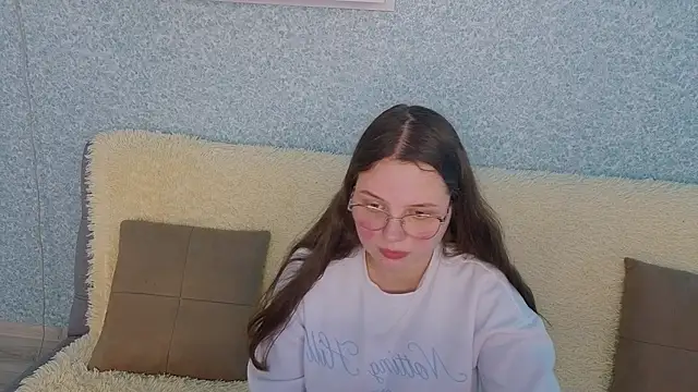 SofiDreamm online show from 04-04-26, 02:14