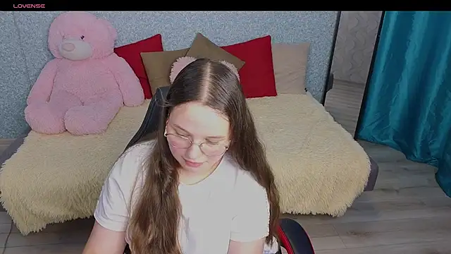 SofiDreamm online show from 06-30-26, 11:06
