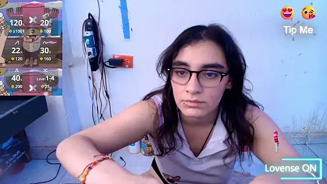 Snapshot of Ellaa_honey chatting on 06-03-26, 06:24 Ellaa honey online show from 06-03-26, 06:24