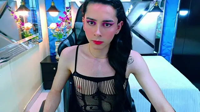 Snapshot of Sharlon_ chatting on 04-04-26, 08:17 Sharlon online show from 04-04-26, 08:17