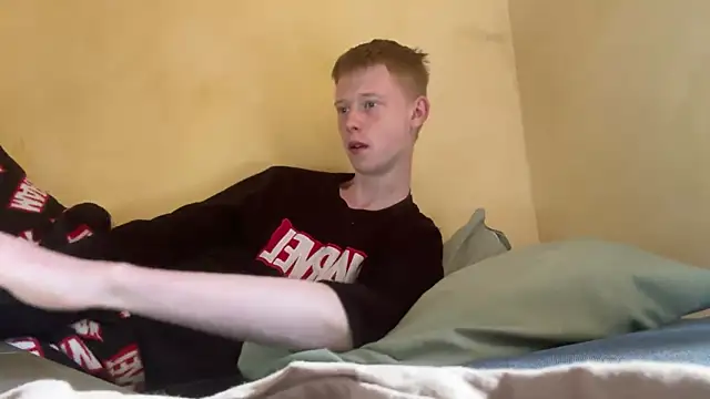 Snapshot of dreamy_devi1 chatting on 04-04-26, 10:35 dreamy devi1 online show from 04-04-26, 10:35