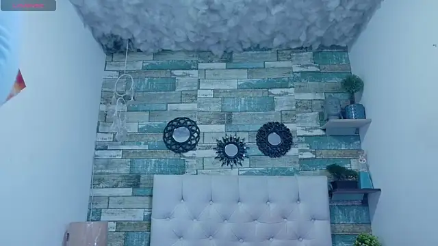 Skylernaomi online show from 04-24-26, 01:13