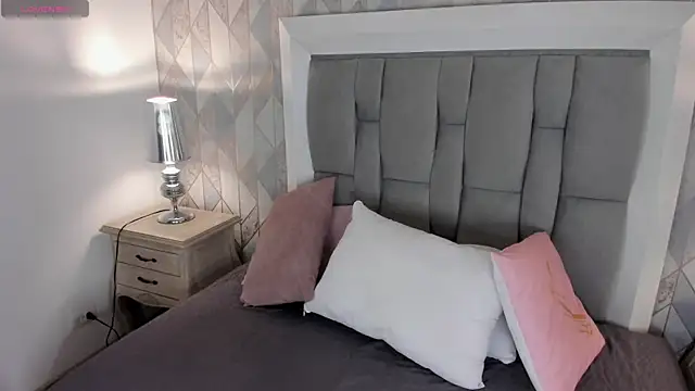 ivonnylee 21 online show from 04-16-26, 07:36