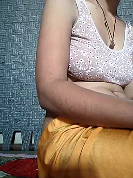 Snapshot of Palaksingh143 chatting on 06-12-26, 11:42 Palaksingh143 online show from 06-12-26, 11:42