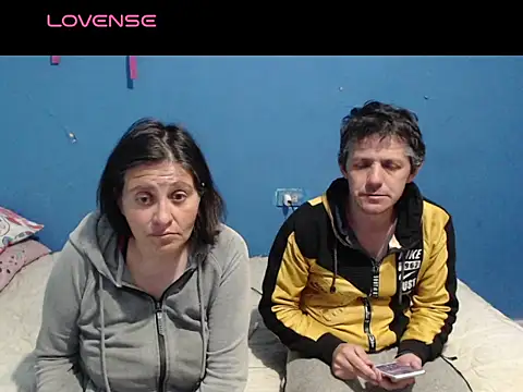 Snapshot of Adan_y_eva_bk chatting on 05-19-26, 06:25 Adan y eva bk online show from 05-19-26, 06:25