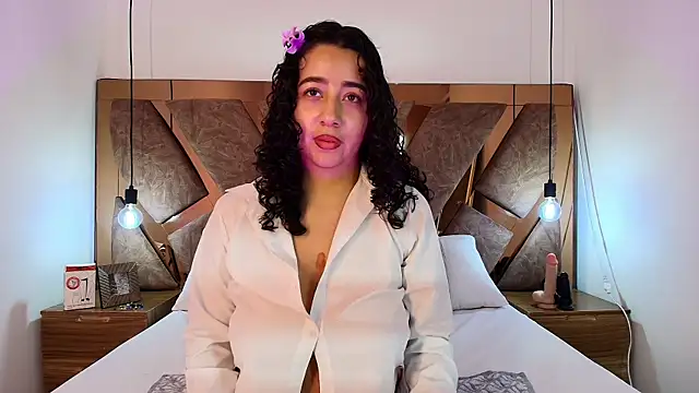bella swwan  online show from 05-06-26, 04:12