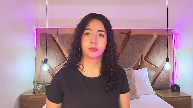 bella swwan  online show from 07-01-26, 01:45
