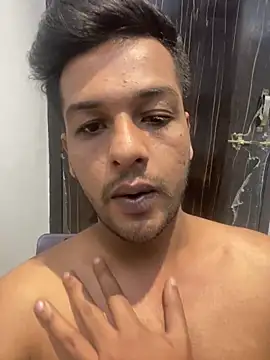 Snapshot of PremiumMen01 chatting on 03-31-26, 09:32 PremiumMen01 online show from 03-31-26, 09:32