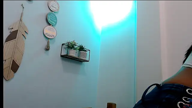 Snapshot of Alexatentacion42 chatting on 04-01-26, 03:20 Alexatentacion42 online show from 04-01-26, 03:20