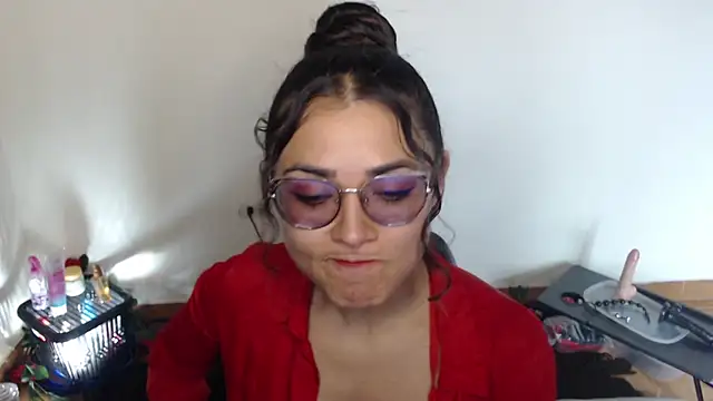 FreyaRouge online show from 06-12-26, 05:12