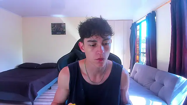 Luke Chill online show from 04-21-26, 02:01