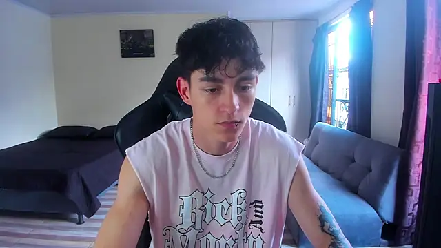 Luke Chill online show from 04-27-26, 05:11
