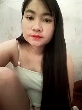 Snapshot of Linh_Hoang chatting on 05-20-26, 02:07 Linh Hoang online show from 05-20-26, 02:07