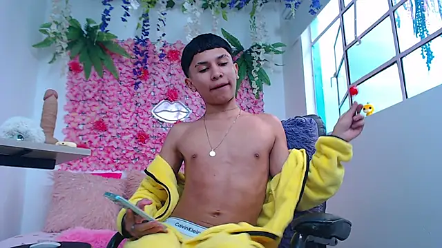 Snapshot of Thiagorincon22 chatting on 03-31-26, 09:26 Thiagorincon22 online show from 03-31-26, 09:26