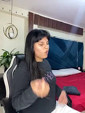 Snapshot of SamanthaColen_ chatting on 04-01-26, 02:45 SamanthaColen online show from 04-01-26, 02:45