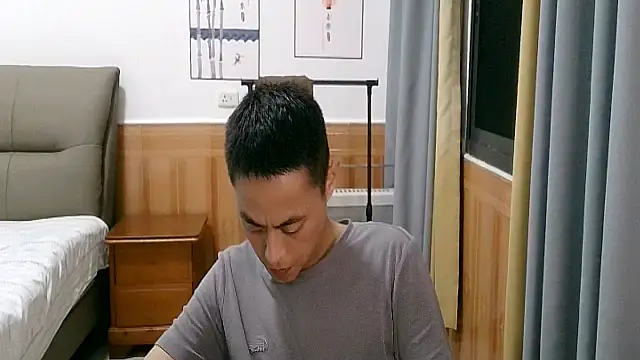 Snapshot of davidboys chatting on 05-18-26, 04:57 davidboys online show from 05-18-26, 04:57