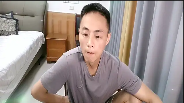 Snapshot of davidboys chatting on 06-06-26, 06:51 davidboys online show from 06-06-26, 06:51