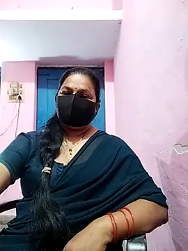 Snapshot of Rubi_012 chatting on 04-01-26, 07:09 Rubi 012 online show from 04-01-26, 07:09