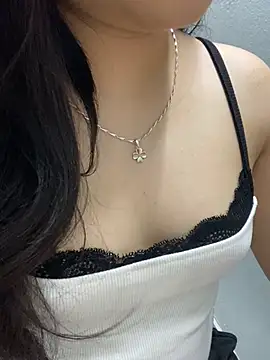 Rosecute11 online show from 05-21-26, 12:34