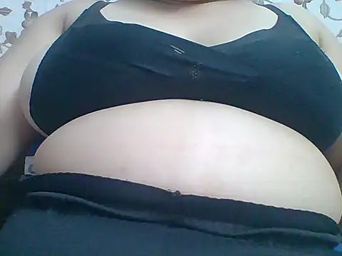 First sexywoman online show from 04-17-26, 02:09