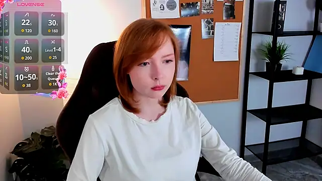 CherryCrushLove online show from 05-19-26, 06:20