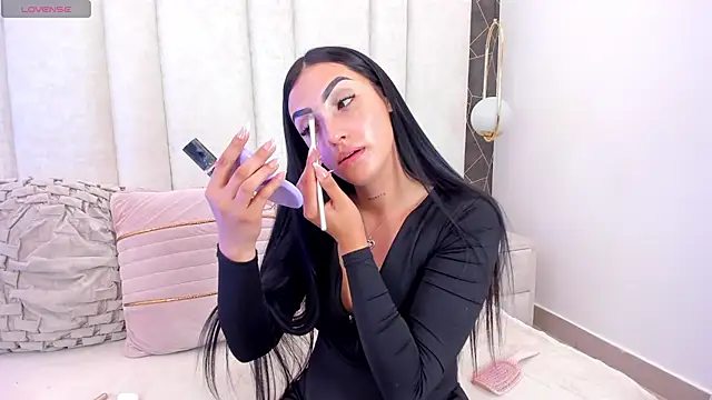 isabellajons online show from 04-03-26, 05:16