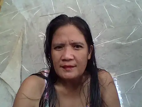 Snapshot of PinayZaira chatting on 06-14-26, 06:37 PinayZaira online show from 06-14-26, 06:37