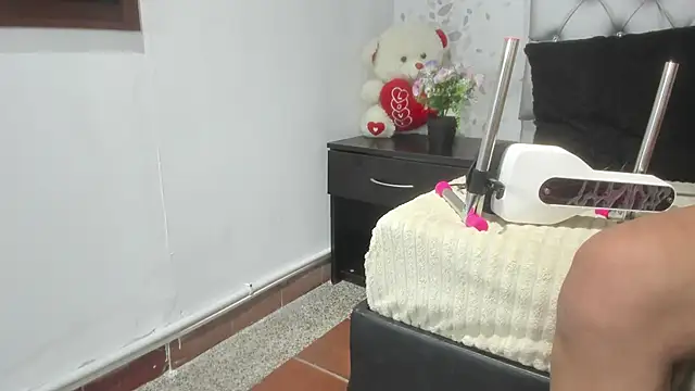 brenda sofia69 online show from 05-11-26, 04:04