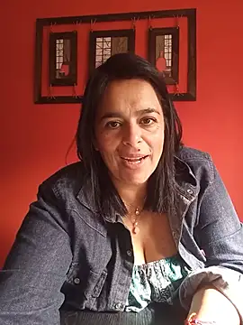 lucianamorocha online show from 06-03-26, 04:23