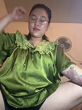 Lina-Naughty online show from 05-18-26, 06:25